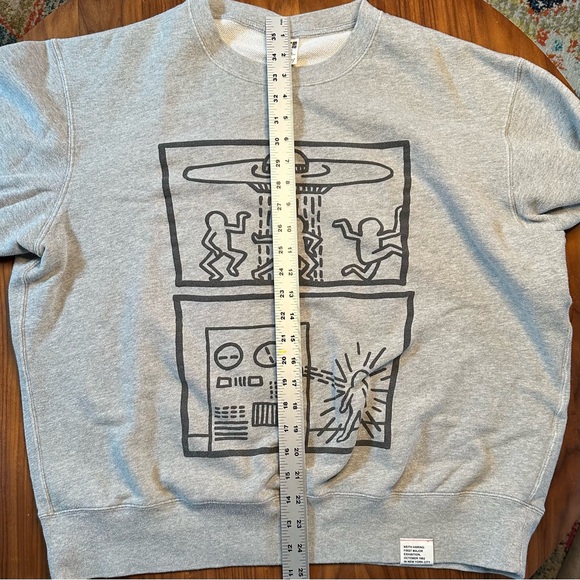 Uniqlo Limited Keith Haring Print Gray Sweatshirt - XXL but L/XL Fit - Picture 7 of 8